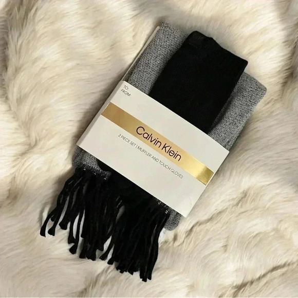 Calvin Klein Gloves & Muffler Scarf Set - Picture 1 of 5